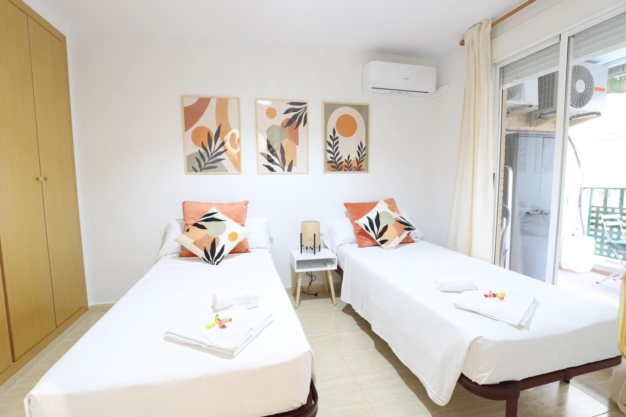 Adorable Apartment 60M From The Beach By Hometels Puerto de Sagunto Luaran gambar